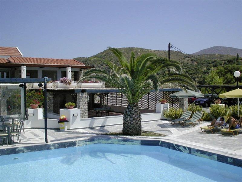 Zefiros Beach Hotel Mykali Exterior photo